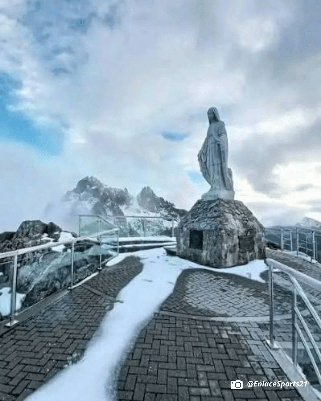 Imagen-de-Pico-Espejo-Sierra-Nevada-Merida