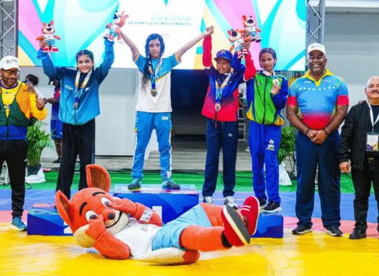 Medallas de oro Sucre lucha libre